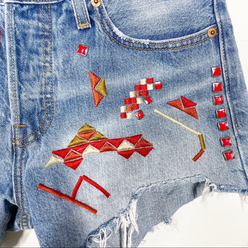 Levi's 501 Denim Cut Off Shorts Upcycled Sz 27 Boho Embroidered Vintage Festival - Picture 2 of 12